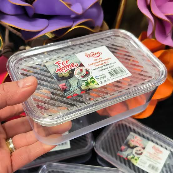 Elegant Acrylic Butter Dish with Lid – Clear and Durable for Modern Kitchens