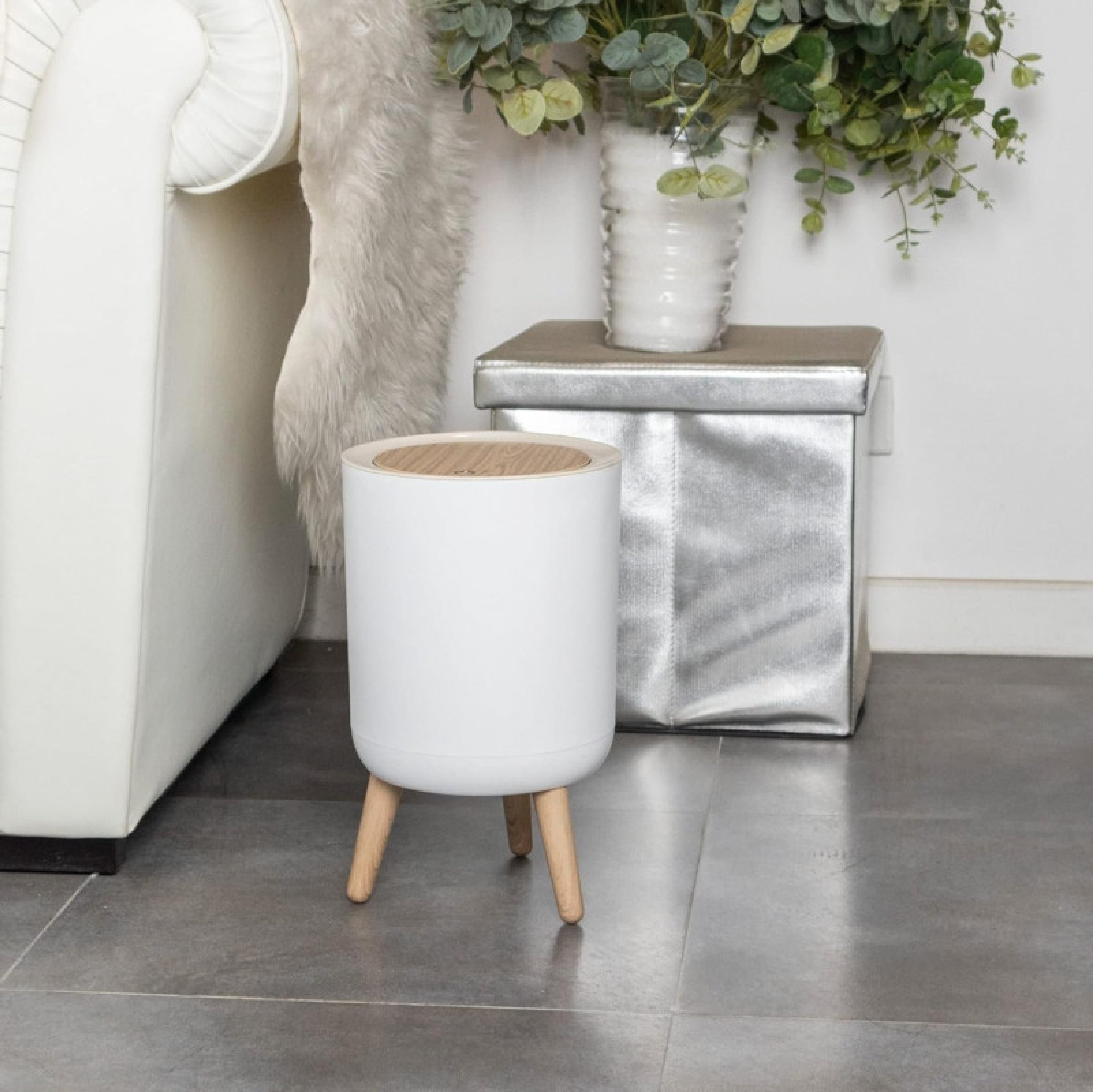 Zidello modern push-open trash bin with wooden lid and legs, compact 10L stylish waste bin for kitchen, bathroom, or office use, durable plastic body with hands-free lid design.