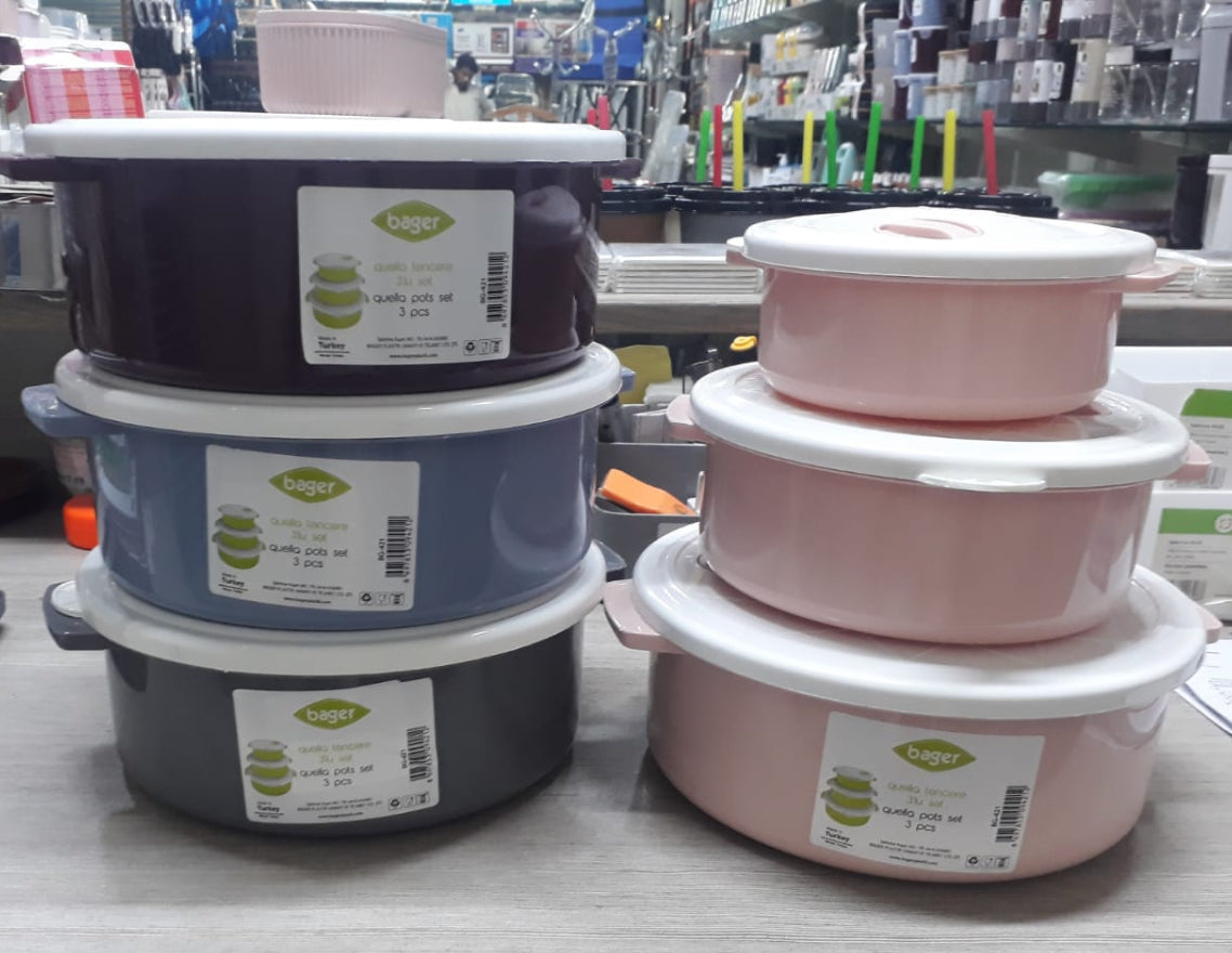 Zidello 3-Piece Microwave Bowl Set – A set of three heat-resistant, versatile bowls designed for use in microwaves. The bowls come in random colors and feature durable, lightweight construction, perfect for everyday meals and reheating food.



