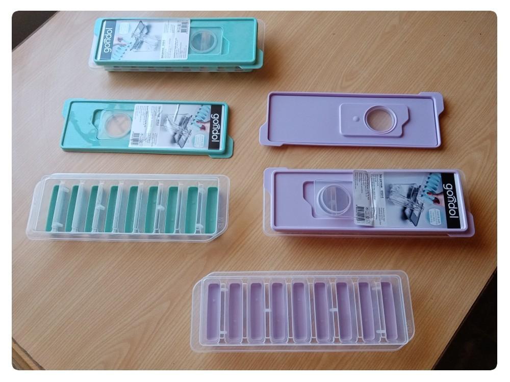 Ice Cube Tray with Lid (Non-Stick) [Large 9 Sticks]